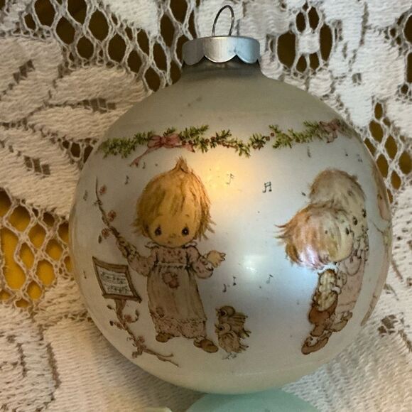 Hallmark Betsey Clark Glass Ornament 1974 Musicians Precious Moments 4” Vintage - Picture 2 of 5